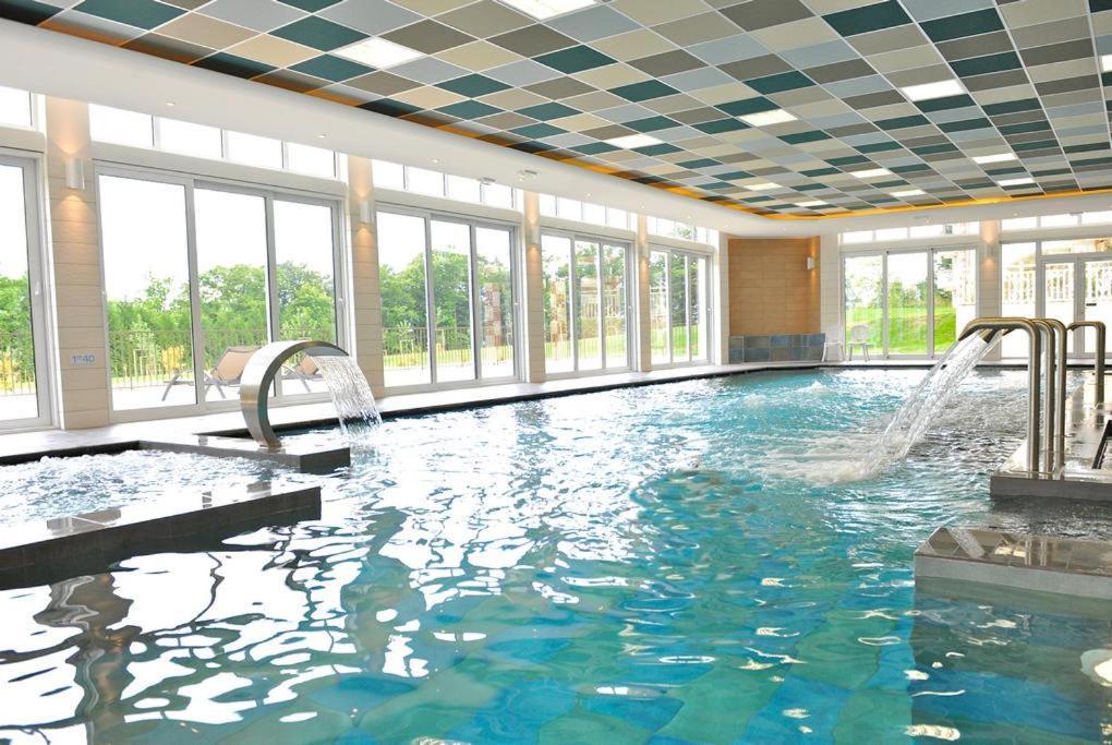 Studio avec superbe vue 5min à pied des Thermes Bagnoles de l'Orne Normandie Extérieur photo
